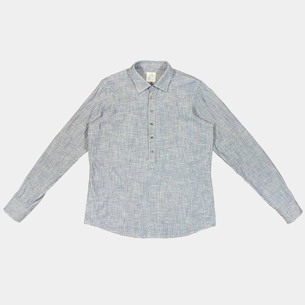 Ein Over Shirt aus Denim